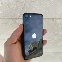 ایفون se