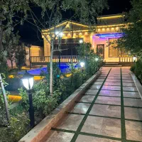 اجاره باغ ویلا استخر اب گرم|اجارهٔ کوتاه‌مدت ویلا و باغ|مشهد, باغستان|دیوار
