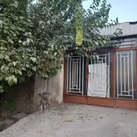 یک باب مغازه شهر ابریشم محله باغ ابریشم