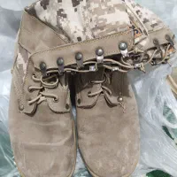 یک جفت پوتین عملیاتی سایز ۴۴