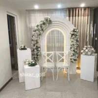گل آرایی.جایگاه عروس.گلکاری ماشین عروس .کرایه گل