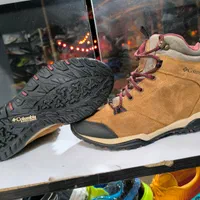 کفش‌ های اورجینال اروپایی|کوهنوردی و کمپینگ|لنگرود, |دیوار