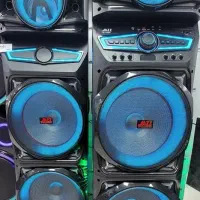 اسپیکر غول پیکر