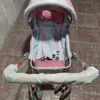 کالسکه تاشوی هشت چرخ