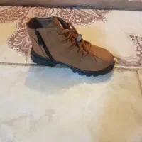 کفش|کیف، کفش، کمربند|فرمهین, |دیوار