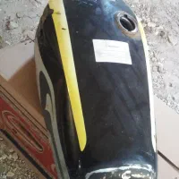 باک قاب بقل و زنجیرگلگیرکیلومتردرباک ترک زین|قطعات یدکی و لوازم جانبی|مشهد, رسالت|دیوار