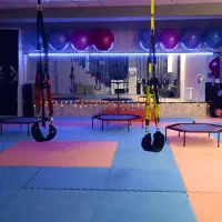 همکاری مربی ورزشی