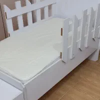 تخت کودک همراه باکس کشودار و تشک کاملا سالم