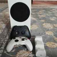 Xbox S 512 در حد نو دو دسته
