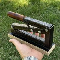 آسان شکن ( گردو شکن )