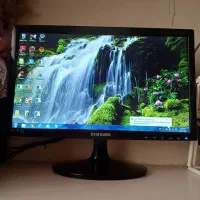 مانیتور۱۹اینچ سامسونگ ب همراه کیبوردو موس