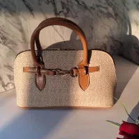 کیف زده جزئی دارد زیر قیمت خرید