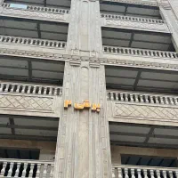 فروش طبقه۴آپارتمان نوساز،متصل به بازار ساحلی ودریا