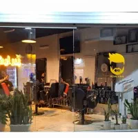 ارایشگاه با تمام وسایل