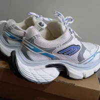 کفش سایز 43|کیف، کفش، کمربند|صدرا-فارس, فاز ۱|دیوار