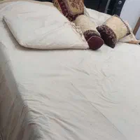 تخت دونفره چرم دوزی و لامپ هالوژن دار|تخت و سرویس خواب|مشهد, شهرک امام هادی (شهرک غرب)|دیوار