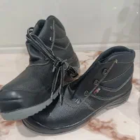 کفش ایمنی42|کیف، کفش، کمربند|ارومیه, |دیوار