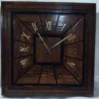 ساعت دیواری چوبی