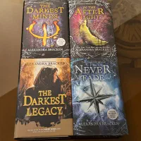مجموعه ی ۴ جلدی کتاب The darkest minds زبان اصلی|کتاب و مجله آموزشی|تهران, تجریش|دیوار