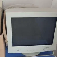 کامپیوتر  مارک ال جی با میز  وبدون کیس