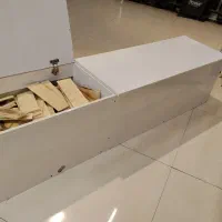 لوازم نقره و بدلیجات و نیمکت انباری