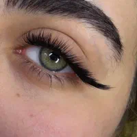 کاشت مژه و لیفت ابرو‌در منزل خودم