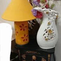 میز و آباژور