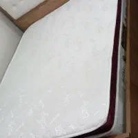 تخت دونفره نو با تشک