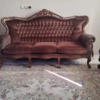 فروش فوری یکدست مبل سلطنتی و یکدست مبل راحتی