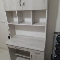 میز تحریر و کامپیوتر|میز تحریر و کامپیوتر|اندیشه, اندیشه فاز ۱|دیوار