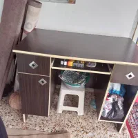میز کامپیوتر کاملا سالم در حد نو ساخته شده