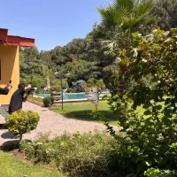 سرایدار و نظافت منزل