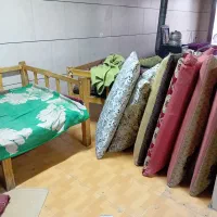 تخت و پشتی|پشتی|خوی, |دیوار