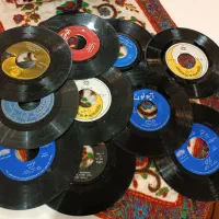 تعدادی دیسک گرامافون