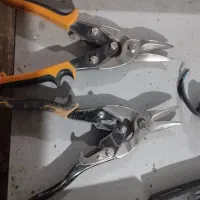 ۲عدد قیچی ورق بر  باطری و شارژ دریل شارژی کرون