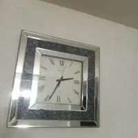 ساعت آیینه ای سالم بدون کوچکترین ایراد