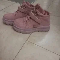 نیم بوت زنانه سایز۳۹ دوعدد سالم