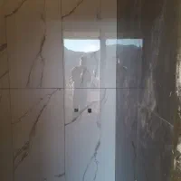 اجراءکاشی سرامیک وسنگ وتمام آیتم های ساختمان