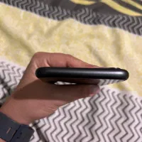 گوشی آیفون ۱۱ تک سیم