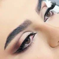 مدل برای میکاپ میخوام