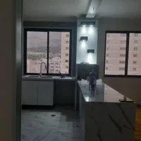 ۶۹ متر غرق در نور شهرک راه اهن آبشار تهران