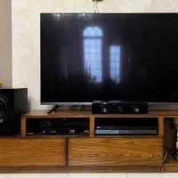 فروش یک عدد میز تلویزیون