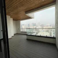 240 متر برج باغ نیاوران کلید نخورده