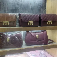 کیف|کیف، کفش، کمربند|خوی, |دیوار