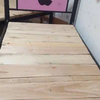 تخت یک نفره|تخت و سرویس خواب|میانه, |دیوار