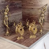 مجسمه رقصنده
