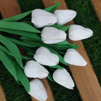 گل لاله فومی برگ دار (پک ۶ تایی)