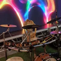 ویدرام پرکاشن|درام و پرکاشن|کازرون, |دیوار