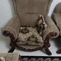 مبل ۷ نفره کارکرده به همراه جلو مبلی و ۳ عدد عسلی