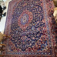 فرش ۱۲ متری دستبافت و ۹ متری ماشینی